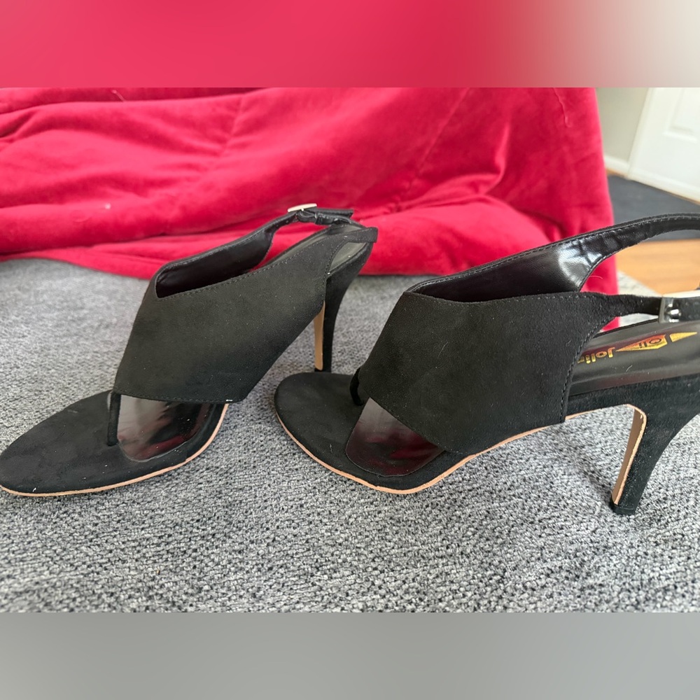 Oli. Black Suede Open-Toe Slingback Heels